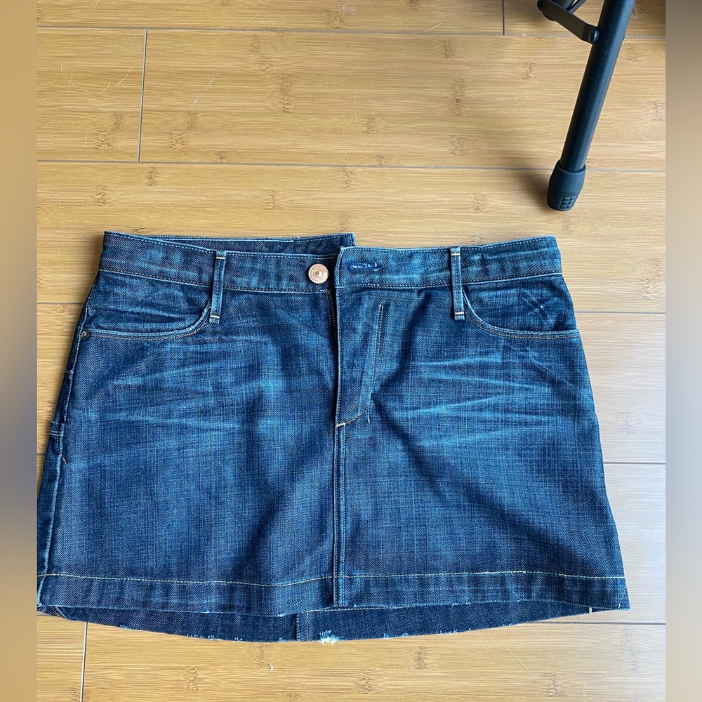 Jeans mini skirt

💙 bundle eligible